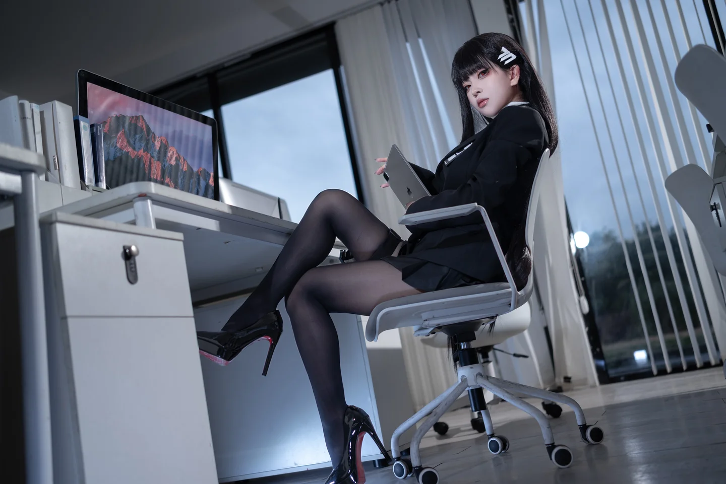 矢量鱼 - No.017 蔚蓝档案·调月莉音 [36P-191MB] tg@simisebaisi 【丝足阁】025.webp